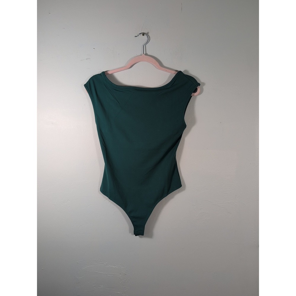 Le‎ Lis Bodysuit Small Tealwith back cut out size Small New